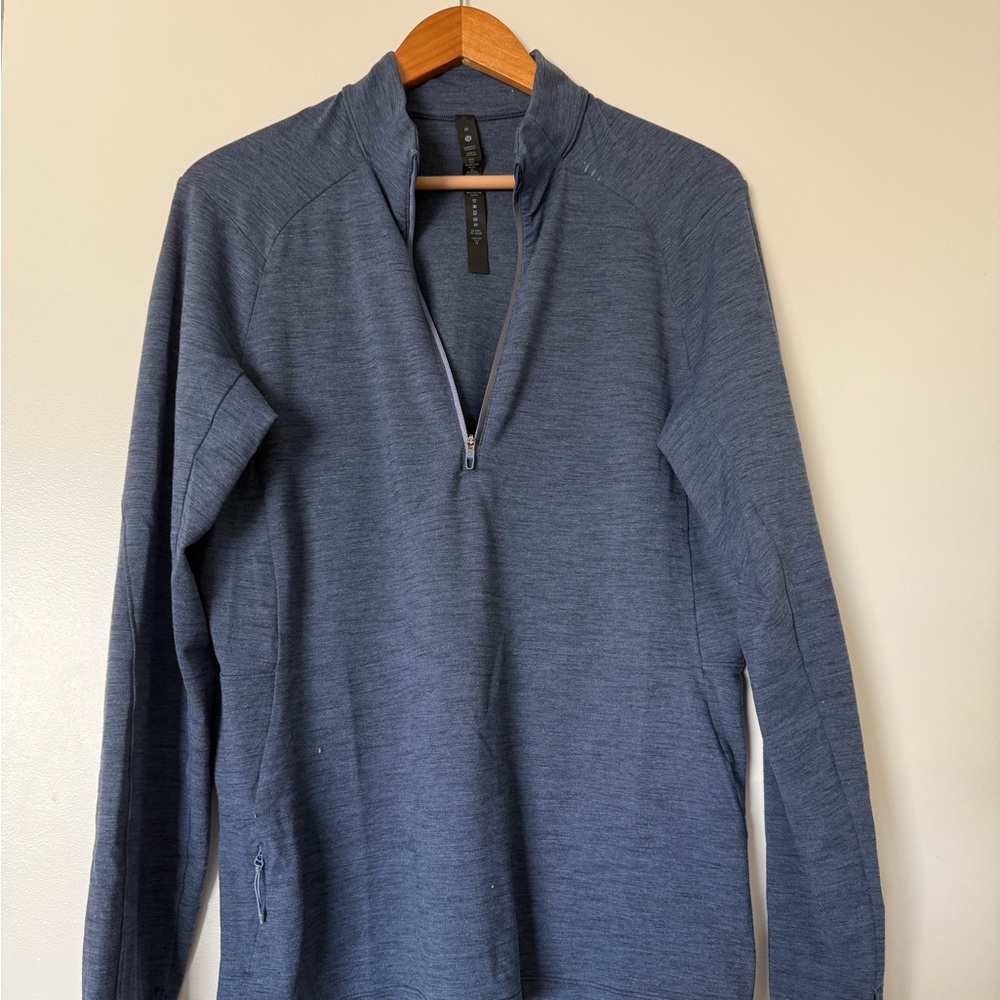 Heather blue soft LuluLemon surge half-zip pullover sweater like new m medium